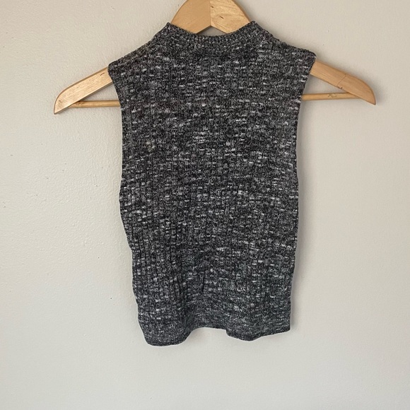 H&M High-neck Knitted Marled Crop Top - Picture 4 of 4